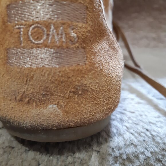 Toms Suede Moccasin-style Ladies winter boots SIZE W8 - Picture 3 of 12